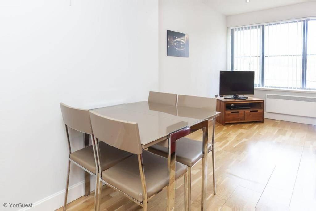 Apartment 12 Popeshead Court York Buitenkant foto