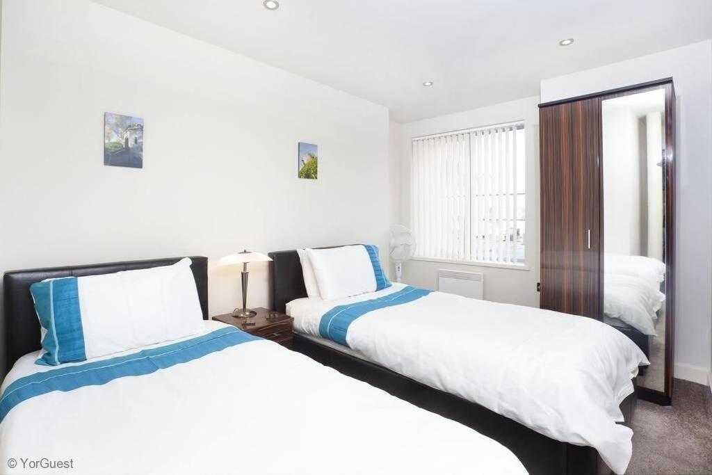 Apartment 12 Popeshead Court York Buitenkant foto